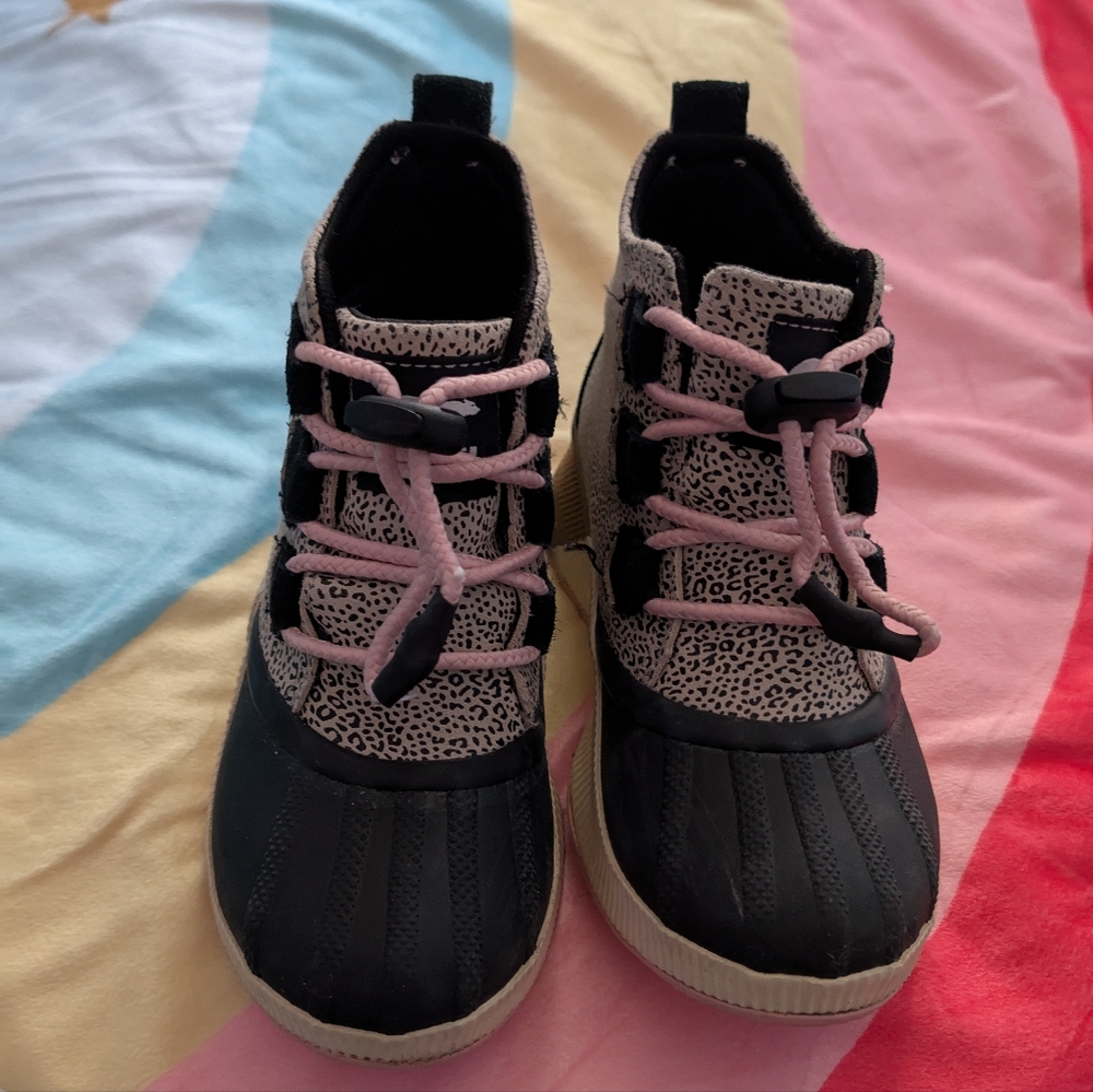 SOREL Out N About Classic Waterproof Girls Boots- Size 1